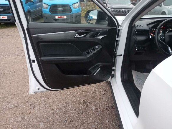 2024 Haval Jolion I Рестайлинг, чёрный, 1298745 рублей - вид 8