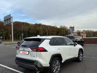 2021 Toyota RAV4 V (XA50), белый, 3450000 рублей, вид 5