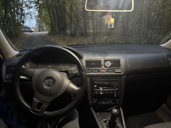 2000 Volkswagen Golf IV, синий, 289000 рублей - вид 8