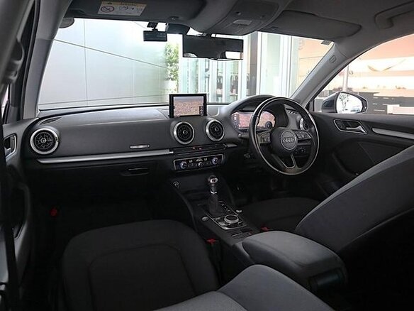 2022 Audi A3 Sportback 30 TFSI IV (8Y), синий, 1415009 рублей - вид 13