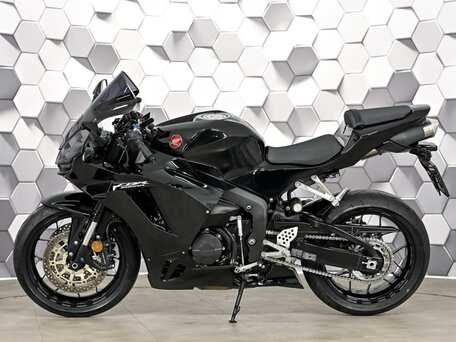 2024 Honda CBR 600RR, чёрный, 1395000 рублей, вид 4