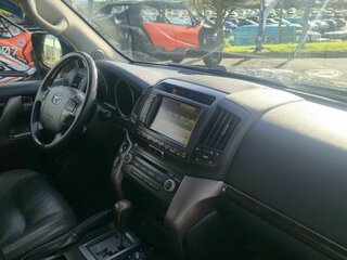 2010 Toyota Land Cruiser 200 Series, чёрный, 2590000 рублей, вид 5