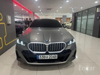 2025 BMW 5 серии 520i VIII (G60/G61/G68), серебристый, 6589191 рублей, вид 2