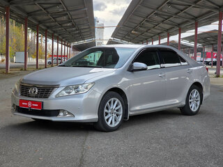 2013 Toyota Camry VII (XV50), серебристый, 1600000 рублей, вид 4