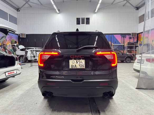 2019 GMC Acadia II Рестайлинг, чёрный, 2400000 рублей - вид 4