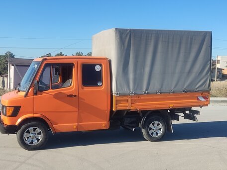 1992 Mercedes-Benz T1, оранжевый, 850000 рублей, вид 2