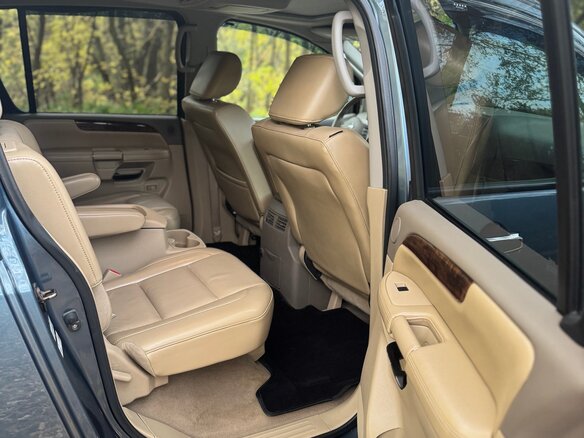 2011 Nissan Armada I Рестайлинг, голубой, 3000000 рублей - вид 20
