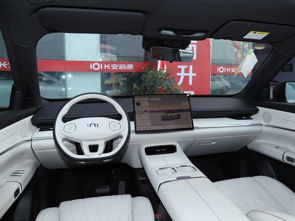2026 Changan Qiyuan Q07 31.7 kWh, чёрный, 3488008 рублей - вид 9