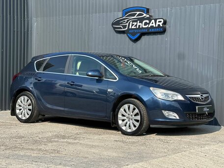Opel Astra J