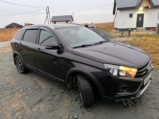 2018 Lada (ВАЗ) Vesta SW Cross I, чёрный, 990000 рублей, вид 3