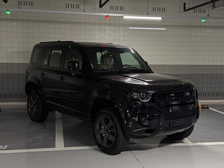 2026 Land Rover Defender 110 II, чёрный, 16500000 рублей, вид 3