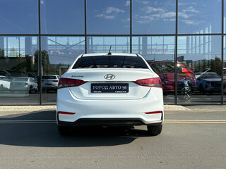 2017 Hyundai Solaris II, белый, 830000 рублей, вид 5