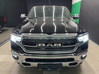 2019 Ram 1500 Crew Cab V, чёрный, 6100000 рублей, вид 2