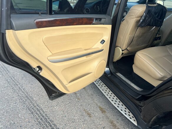 2011 Mercedes-Benz GL-Класс 350 I (X164) Рестайлинг, коричневый, 1490000 рублей - вид 17