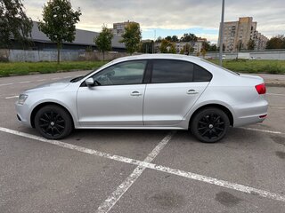 2013 Volkswagen Jetta VI, серебристый, 1100000 рублей, вид 1
