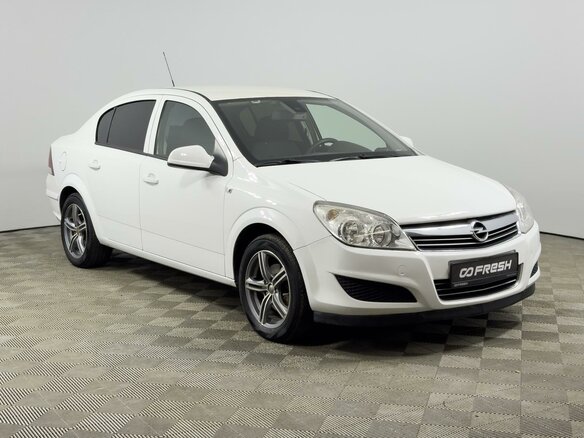 2011 Opel Astra H Рестайлинг, белый