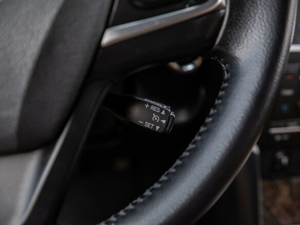 2016 Toyota Camry VII (XV50) Рестайлинг, белый, 2639000 рублей - вид 20