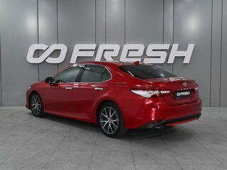 2021 Toyota Camry VIII (XV70) Рестайлинг, красный, 3399000 рублей, вид 2