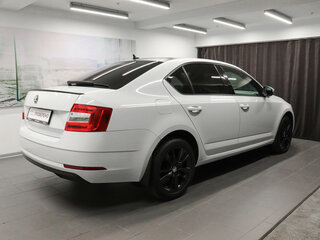 2019 Skoda Octavia III (A7) Рестайлинг, белый, 2547000 рублей, вид 4