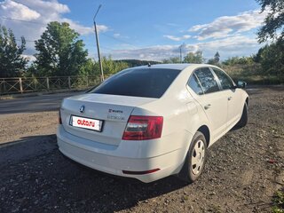 2018 Skoda Octavia III (A7) Рестайлинг, белый, 1000000 рублей, вид 4