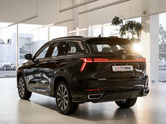 2024 Changan CS75 Plus III, чёрный, 2900000 рублей - вид 5