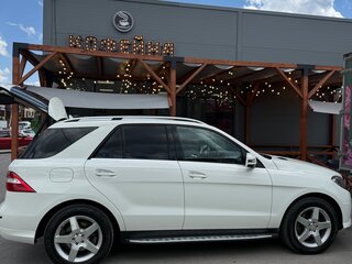 2013 Mercedes-Benz M-Класс 350 CDI III (W166), белый, 2100000 рублей, вид 3