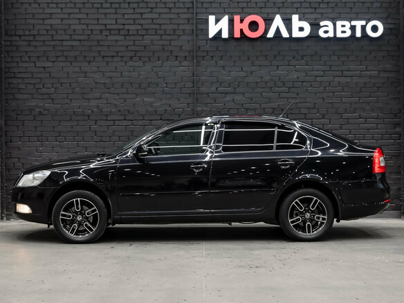 2012 Skoda Octavia DSG7 II (A5) Рестайлинг, чёрный - вид 8