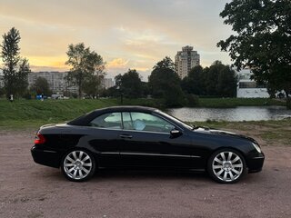 2005 Mercedes-Benz CLK-Класс 320 II (W209), чёрный, 990000 рублей, вид 5
