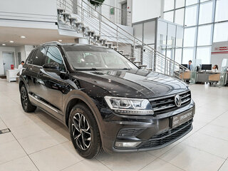 2017 Volkswagen Tiguan II, чёрный, 1650000 рублей, вид 3
