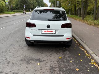 2012 Volkswagen Touareg II, белый, 1900000 рублей, вид 4