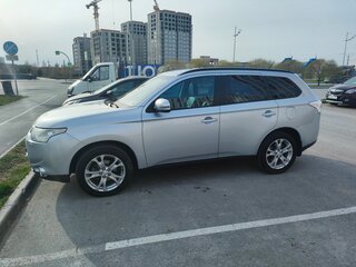 2012 Mitsubishi Outlander III, серебристый, 1300000 рублей, вид 4