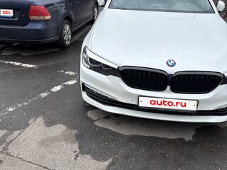 2017 BMW 5 серии 520i VII (G30/G31/G38), белый, 3050000 рублей, вид 1