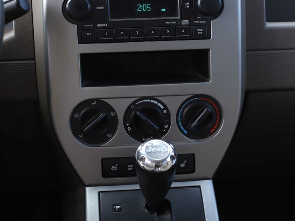 2007 Jeep Compass I, чёрный, 520000 рублей - вид 14
