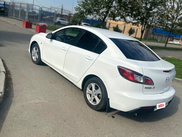 2011 Mazda 3 II (BL), белый - вид 5