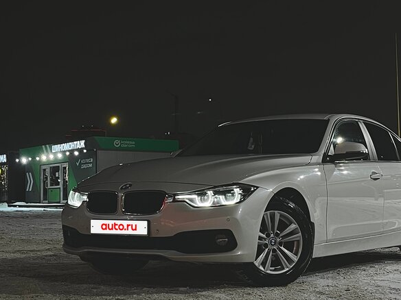 2016 BMW 3 серии 318i VI (F3x) Рестайлинг, белый, 1900000 рублей