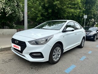 2019 Hyundai Solaris II, белый, 945000 рублей, вид 2