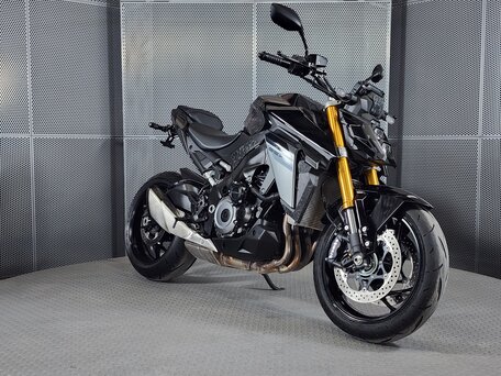 2024 Suzuki GSX-S 1000, чёрный, 1149000 рублей, вид 2