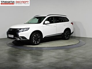 2021 Mitsubishi Outlander III Рестайлинг 3, белый, 2397000 рублей, вид 1