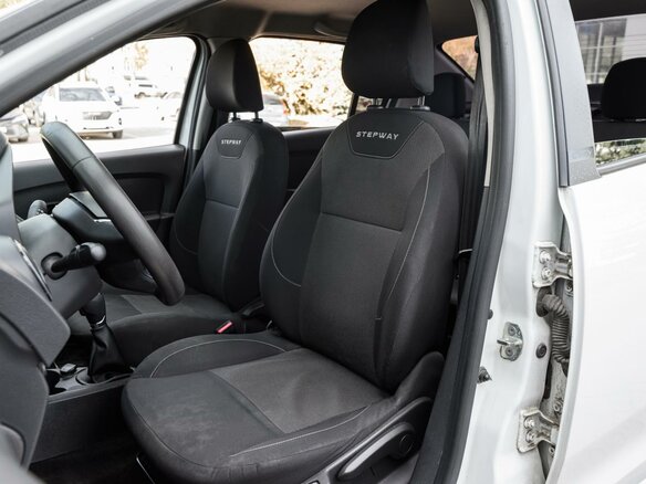 2020 Renault Logan Stepway II Рестайлинг, белый, 949000 рублей - вид 9