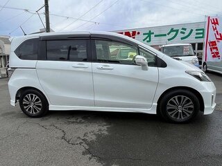 2016 Honda Freed I Рестайлинг 2, белый, 950400 рублей, вид 3