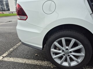 2016 Volkswagen Polo V Рестайлинг, белый, 990000 рублей, вид 3