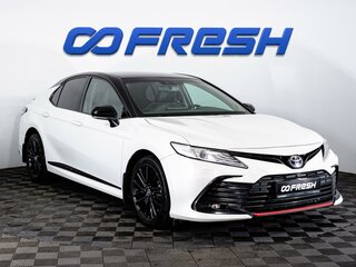 2021 Toyota Camry VIII (XV70) Рестайлинг, белый, 3250000 рублей, вид 1