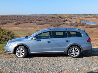 2013 Volkswagen Passat Alltrack B7, серый, 1350000 рублей, вид 2