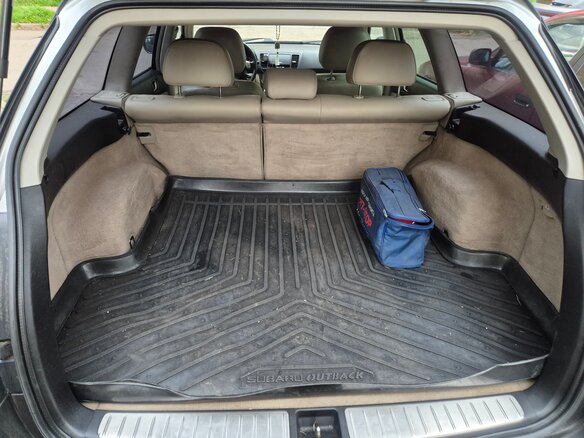 2005 Subaru Outback III, серый, 900000 рублей - вид 13
