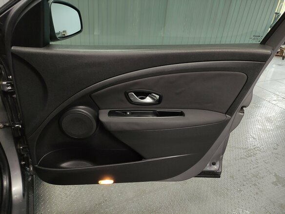 2011 Renault Fluence I, серый - вид 15