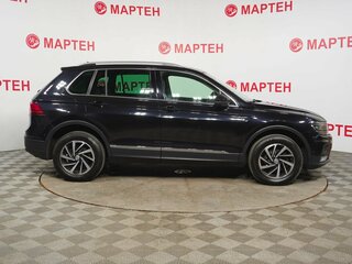 2018 Volkswagen Tiguan II, чёрный, 2298000 рублей, вид 4