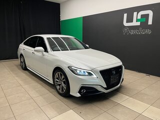 2021 Toyota Crown XV (S220), белый, 3800000 рублей, вид 1