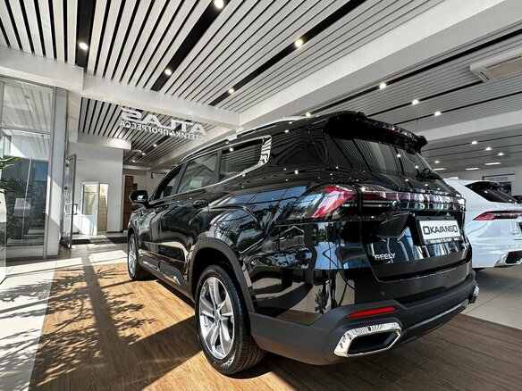 2024 Geely Okavango I Рестайлинг, чёрный, 4045131 рублей - вид 5