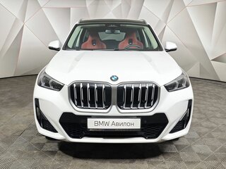 2024 BMW X1 20i xDrive III (U11/U12), белый, 5090000 рублей, вид 3