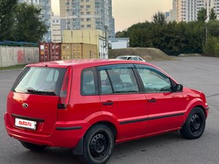 2005 Ford Fusion I, красный, 220000 рублей, вид 3